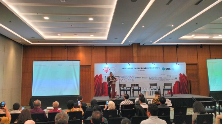 Revolusi Mycelium: Bukan Sekadar "Go Green", Tapi Jurus Bertahan Hidup Developer Agustus 2026